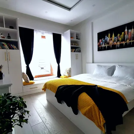 Golden Sky N Lux 57 Milmari & Apartmán