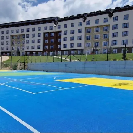 Golden Sky N Lux 57 Milmari & Apartmán Kopaonik